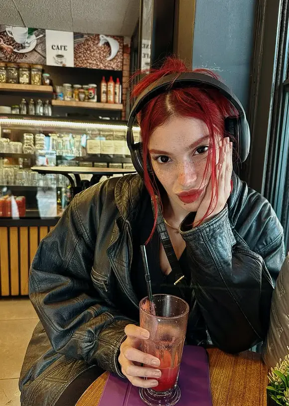 Influencer Left